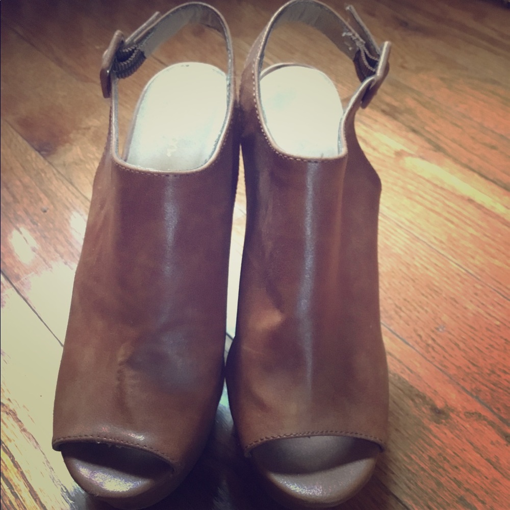 Chunk block heel sling backs